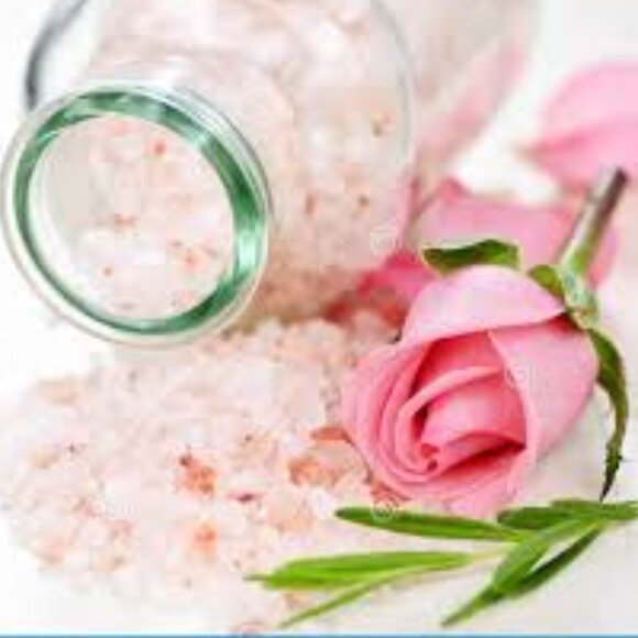 BUY NOW- Miss Dior Infused Bath Salts- 4oz - Picture 1 of 9